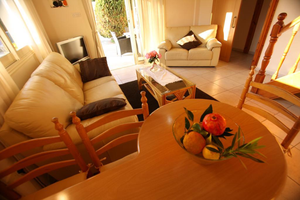 Alonia Villas Pissouri Room photo