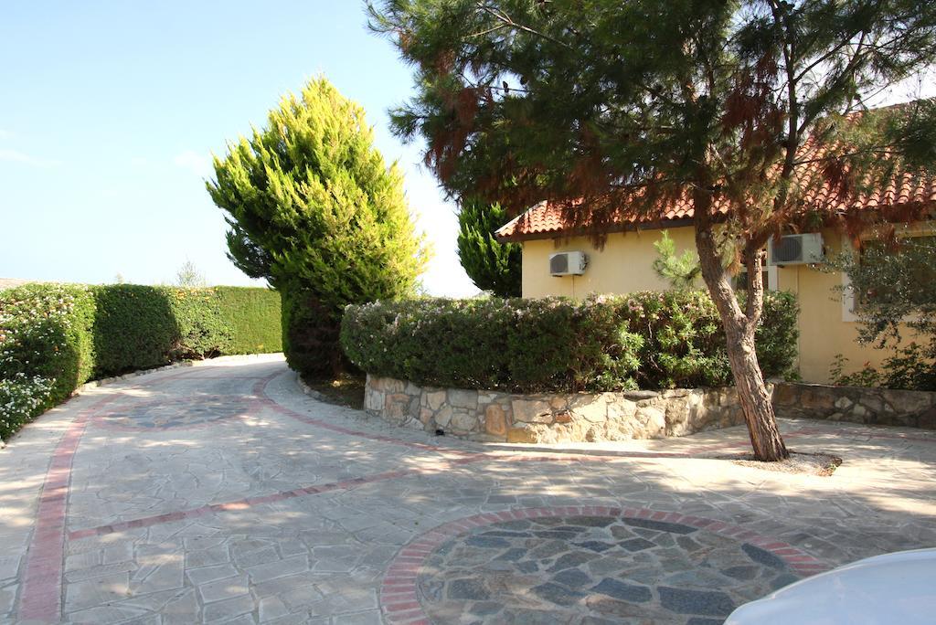 Alonia Villas Pissouri Exterior photo